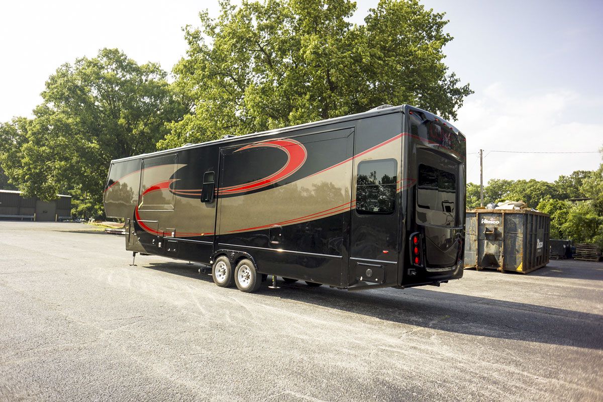 luxury 5th wheel paint