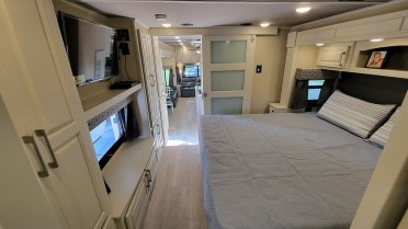 Fifth wheels for sale