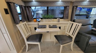 Fifth wheels for sale