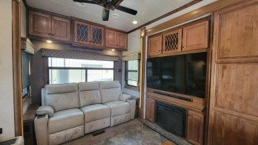 Used fifth wheel for sale