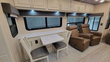Luxe Elite 42MD luxury fifth wheel floor plan