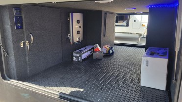 luxury 5th wheel floor plan