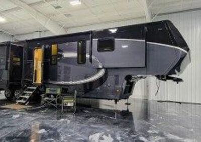SOLD- 2023 Luxe Elite 42MD Fifth Wheel – 10350