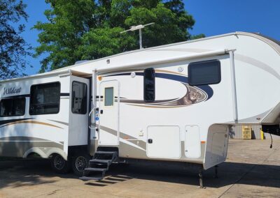 SOLD 2016 Forest River Wildcat 295RSX