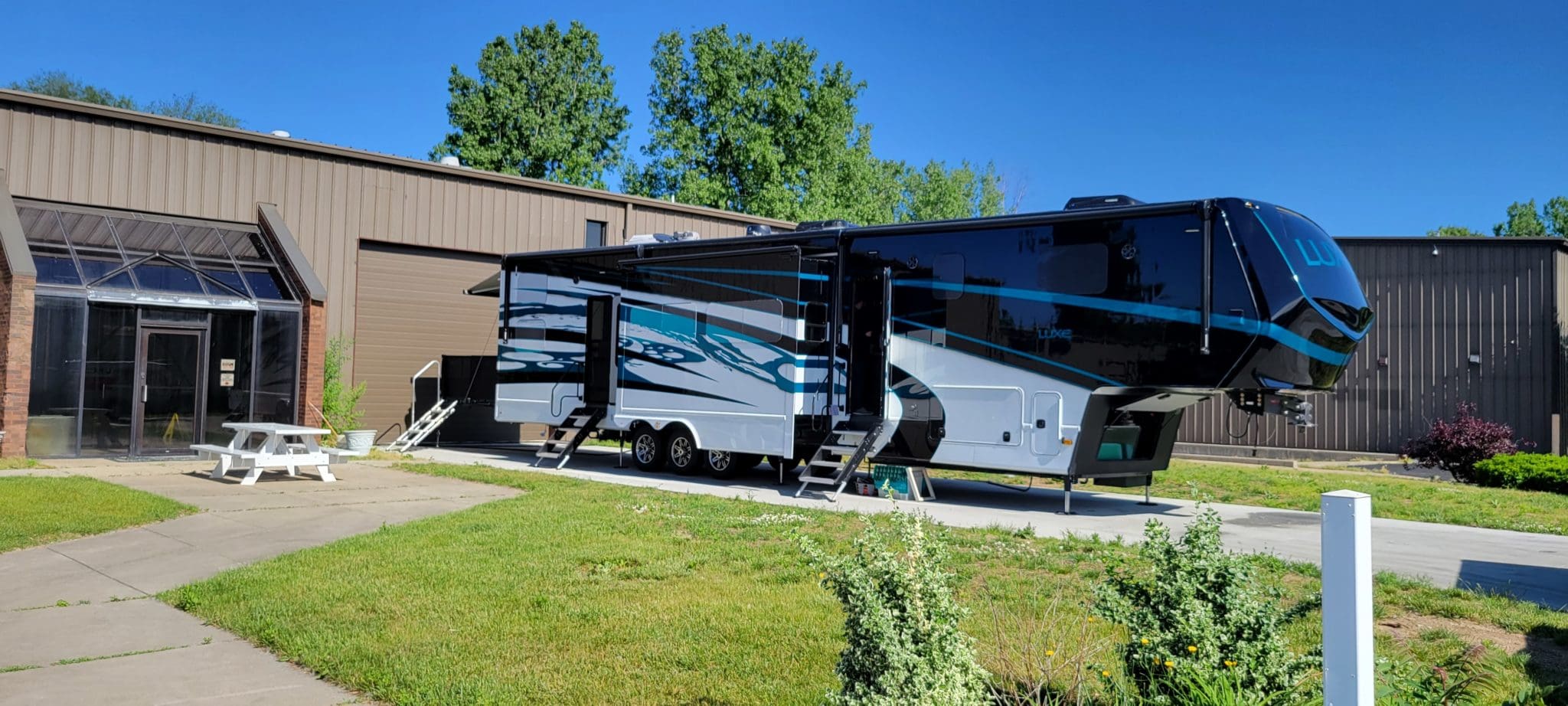 Luxury Fifth Wheels For Sale Luxury Fifth Wheel Toy Haulers For Sale