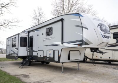 2021 Forest River Arctic Wolf 3550 Suite